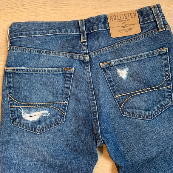 Hollister Jeans 28x30 - Picture 3 of 5